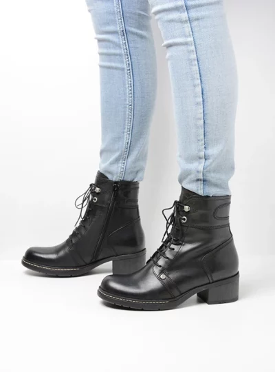 Wolky Biker Boots 01260 Red Deer 30000 black leather