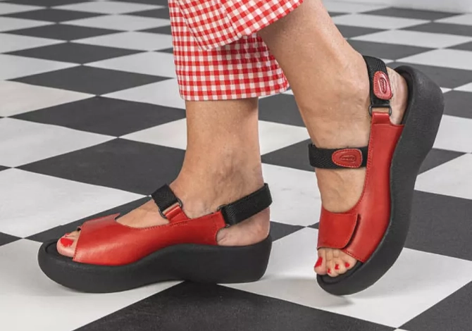 Best shoes for flat feet: Jewel