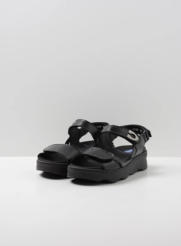 wolky sandals 02350 medusa 33000 black leather front