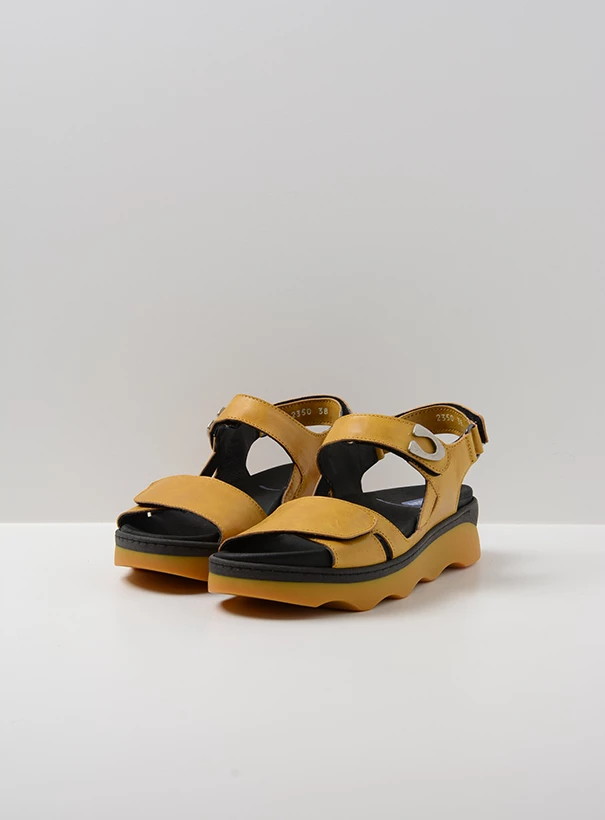 wolky sandals 02350 medusa 33930 amber leather front