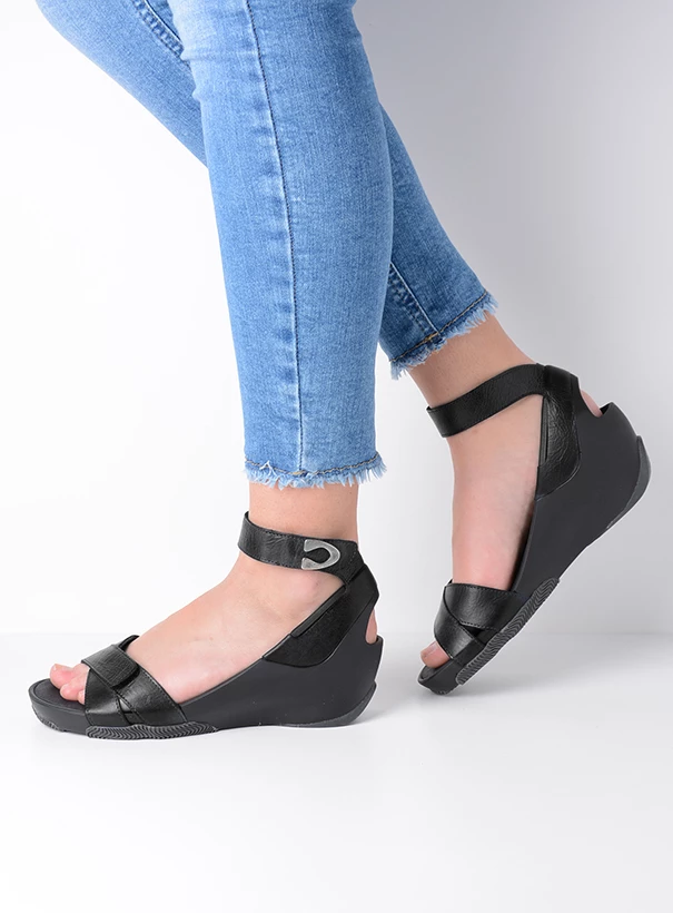 wolky sandals 03776 era 20000 black leather detail