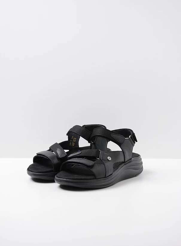 wolky sandals 05650 cirro 30000 black leather front