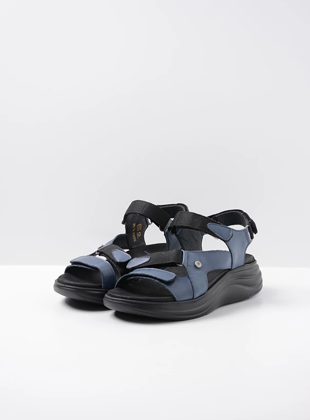 wolky sandals 05650 cirro 30840 jeans leather front