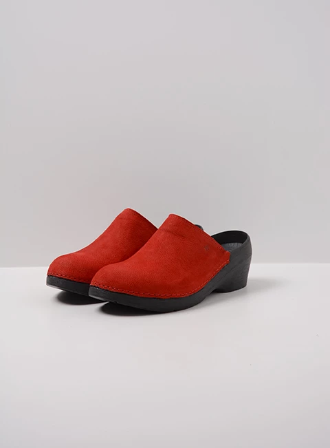 wolky clogs 06075 pro clog 11500 red nubuck front