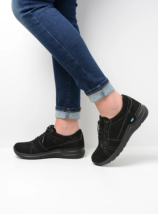 wolky low lace up shoes 06609 feltwell 12000 black nubuck detail